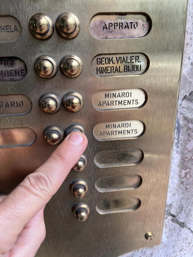 Minardi Apartments Βερτσέλλι Εξωτερικό φωτογραφία